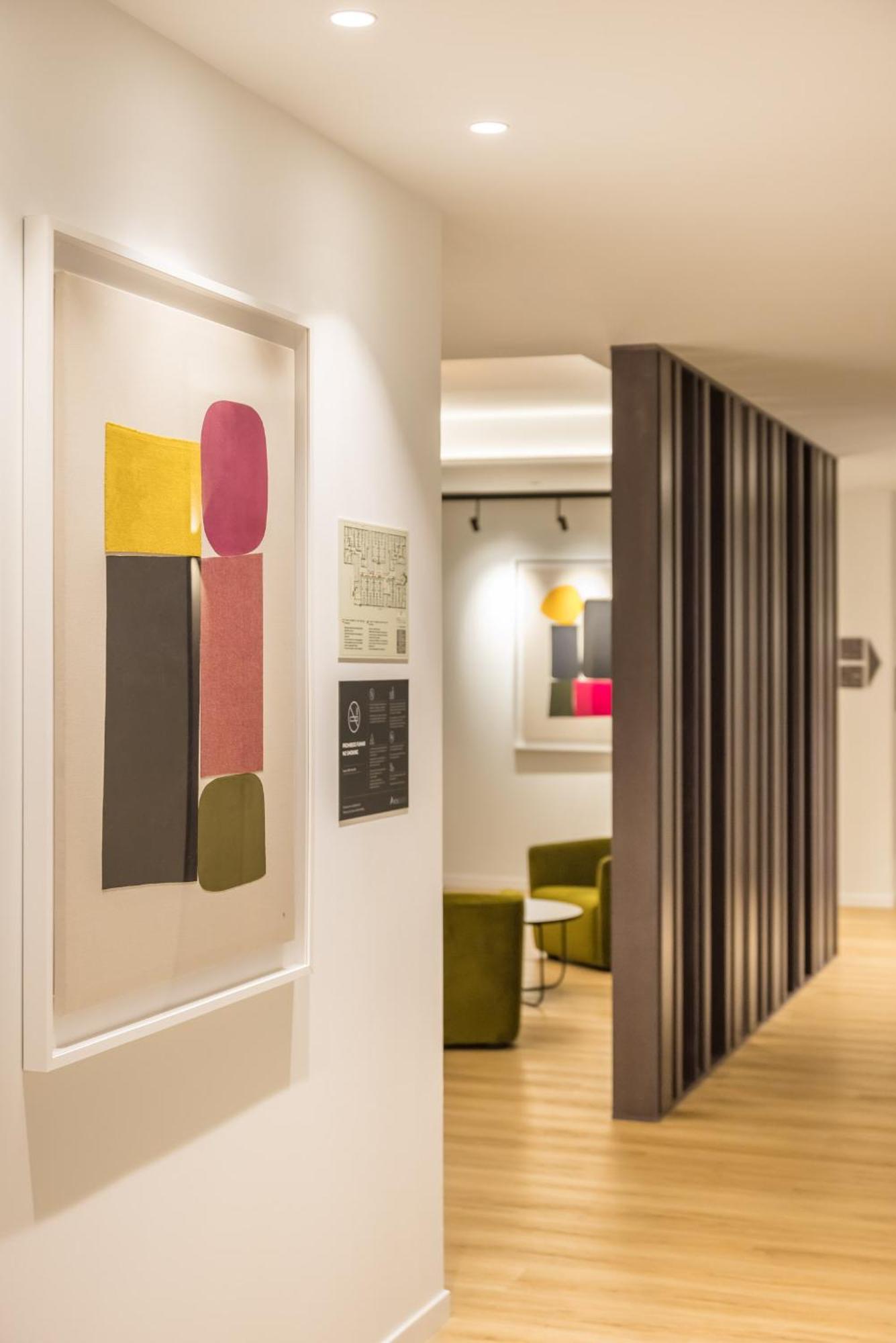 Mon Suites Jardin De Ayora Valencia Bagian luar foto